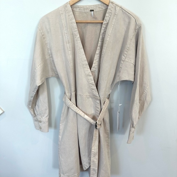 Young, Fabulous, & Broke Zeplin Mini Dress - Picture 4 of 11